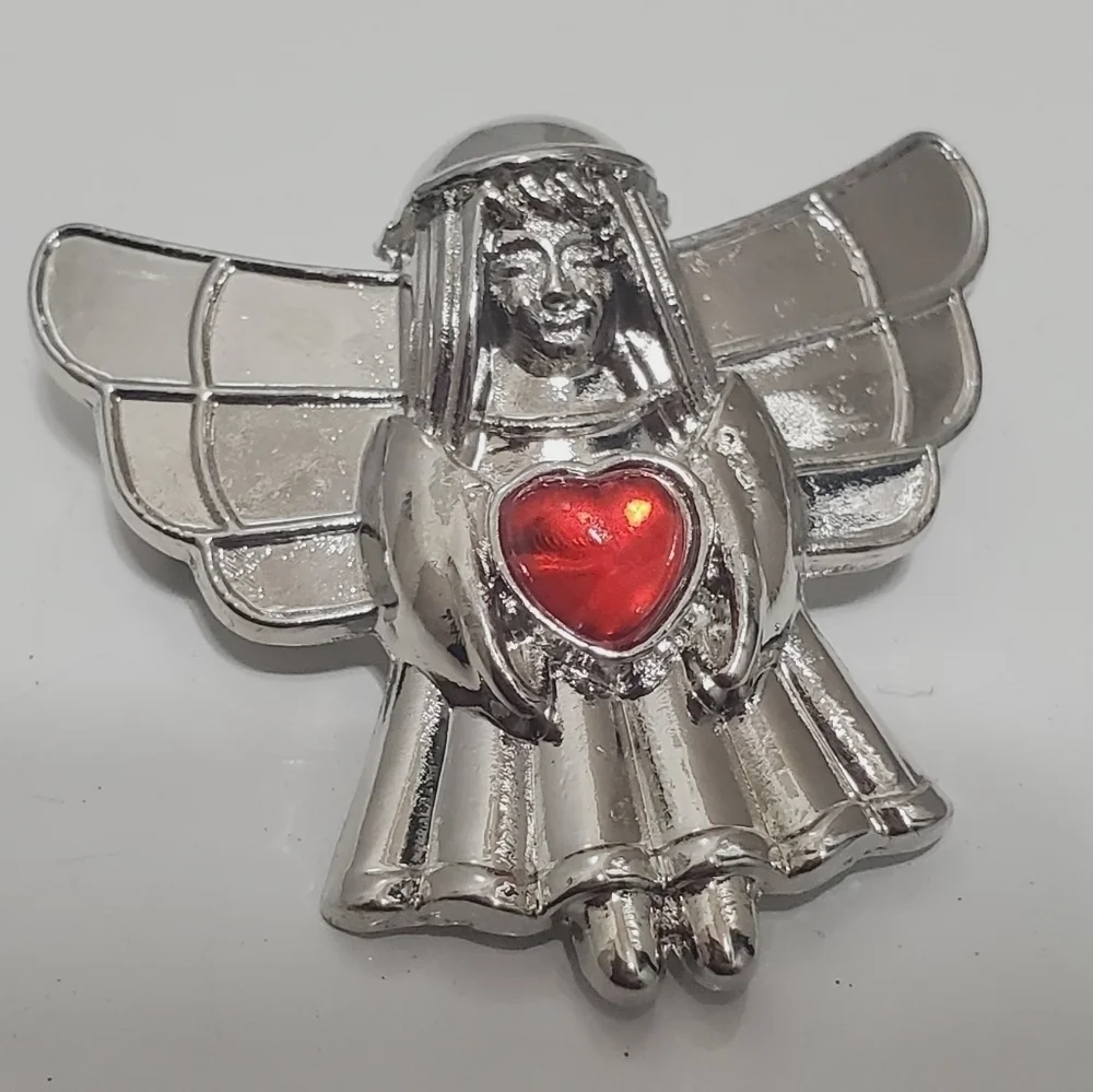 4/$20 Silver Tone Vintage Angel with Red Heart Brooch Silver Angel Brooch. 🌴